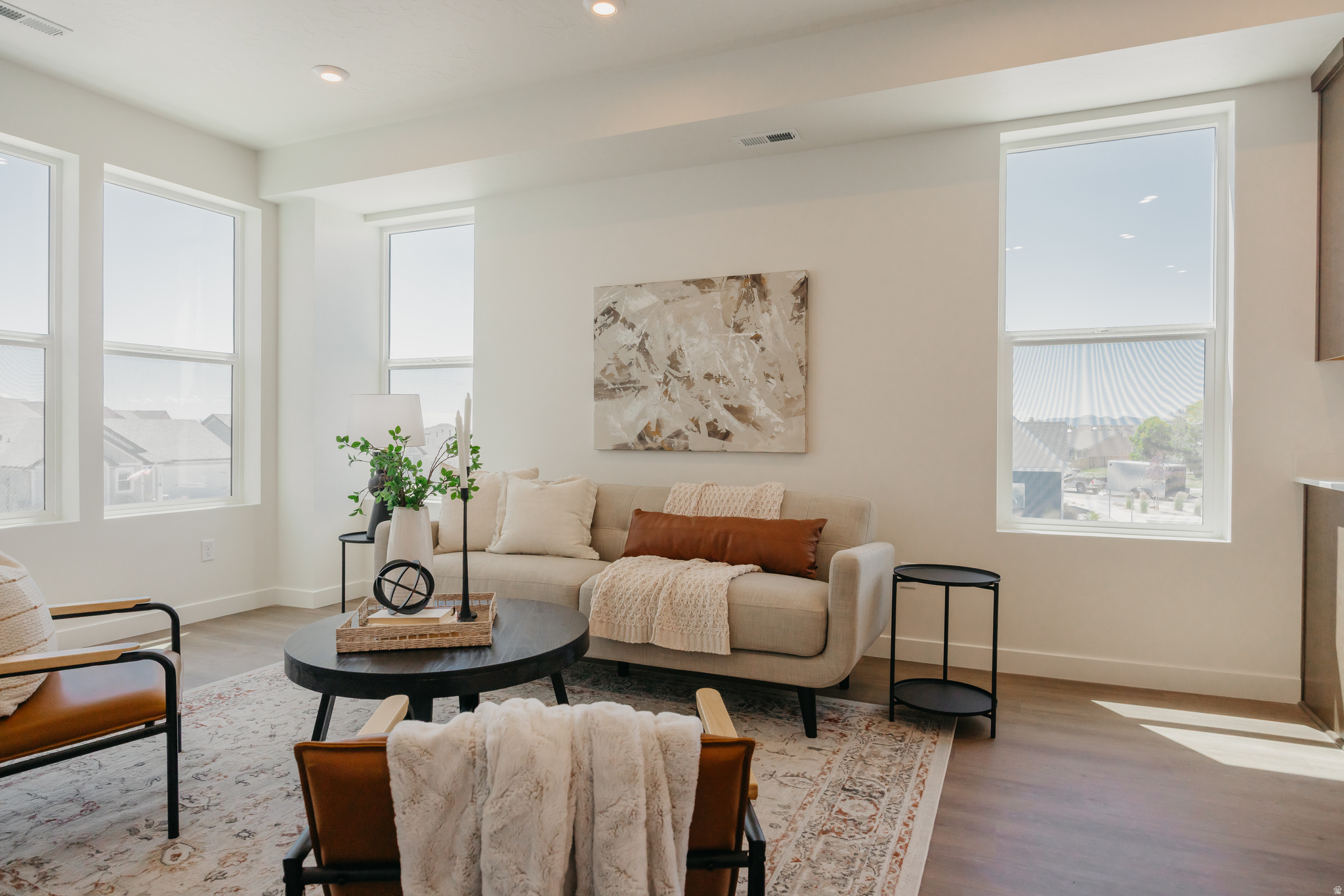 PROMINENCE POINT - Residential