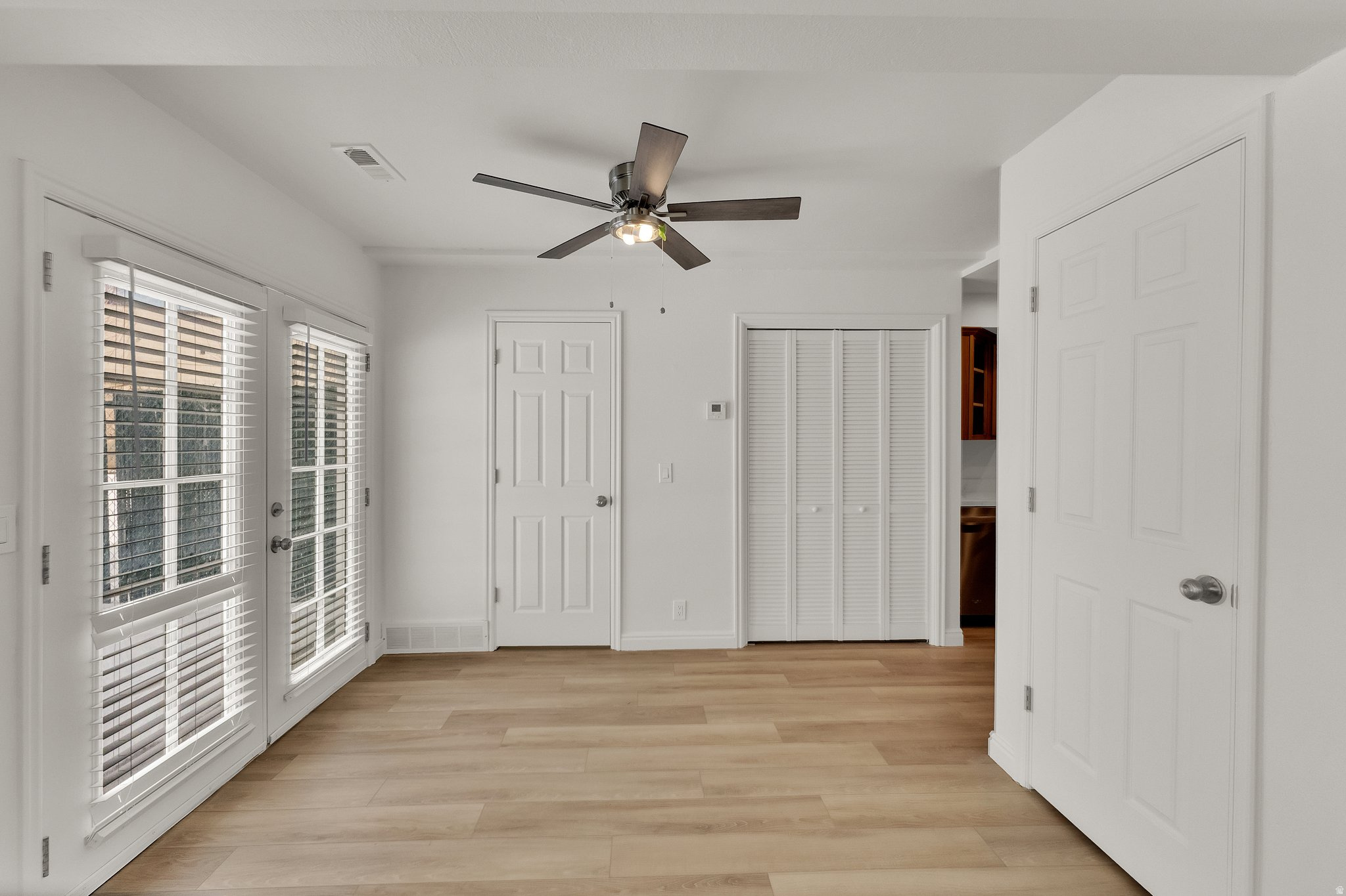 SOUTHAMPTON #2 - Residential Lease