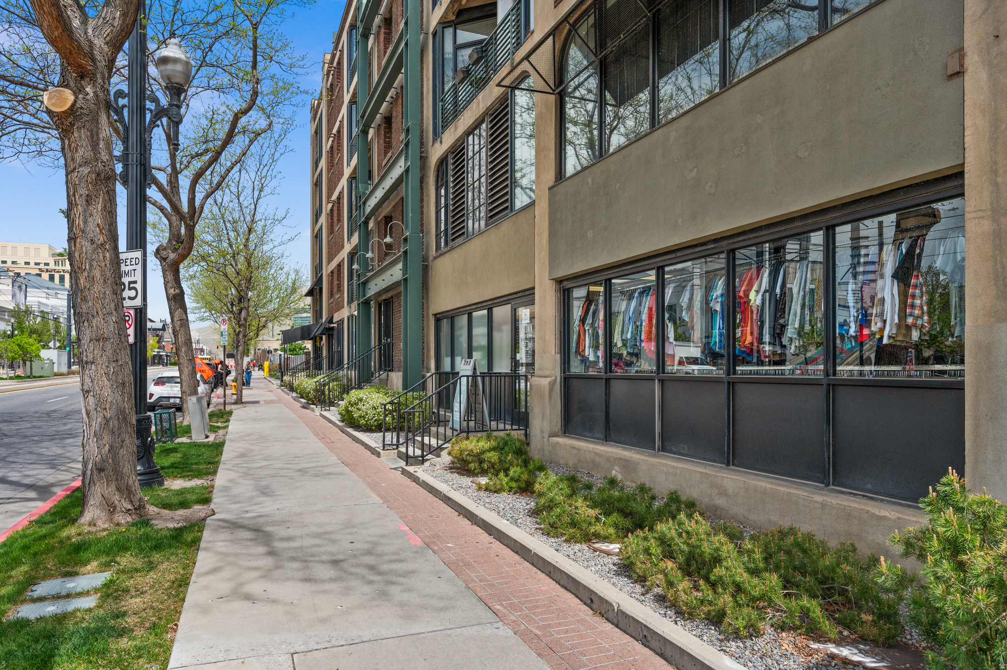 DAKOTA LOFTS - Residential