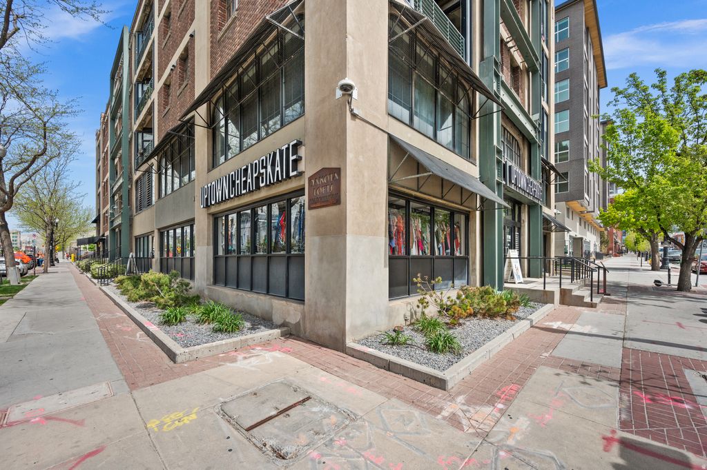 Photo of 380 W 200 S #104, Salt Lake City, UT 84101 (MLS # 2128573)