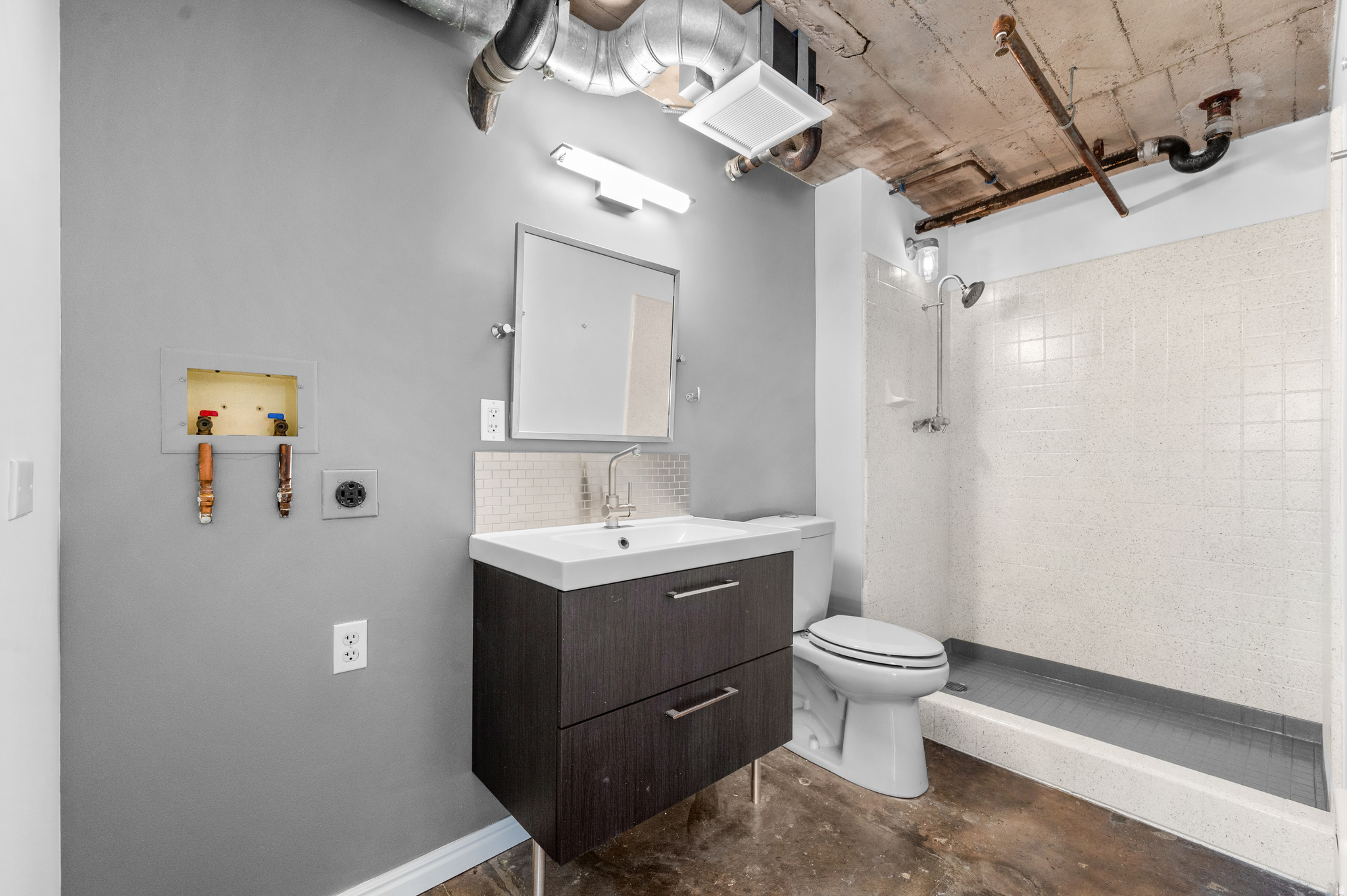 DAKOTA LOFTS - Residential