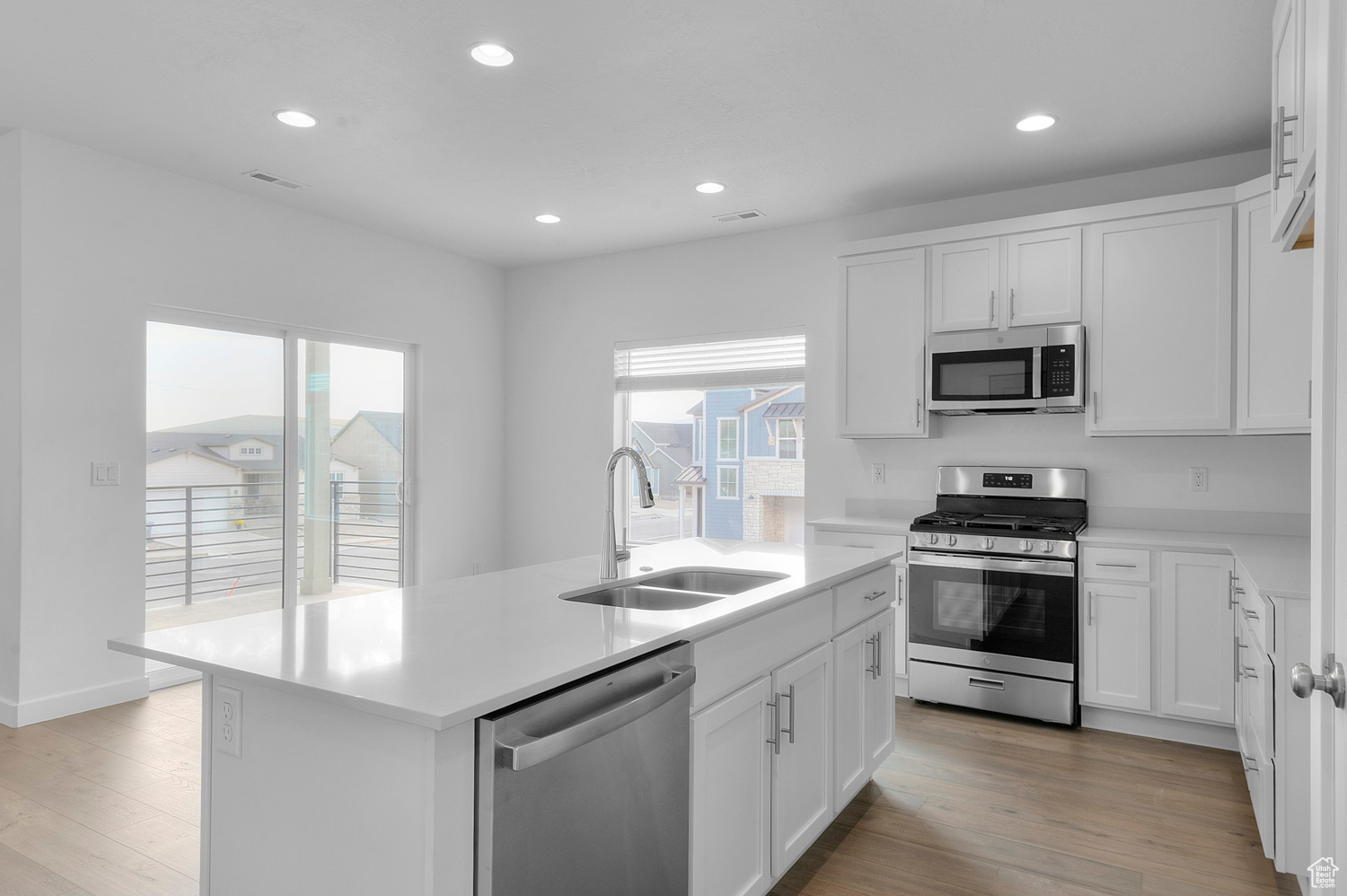 ANDERSON FARMS TOWNS 955 - Residential