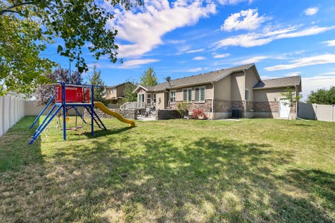 Tiny photo for 1051 S 1925 W, Syracuse, UT 84075 (MLS # 2174689)