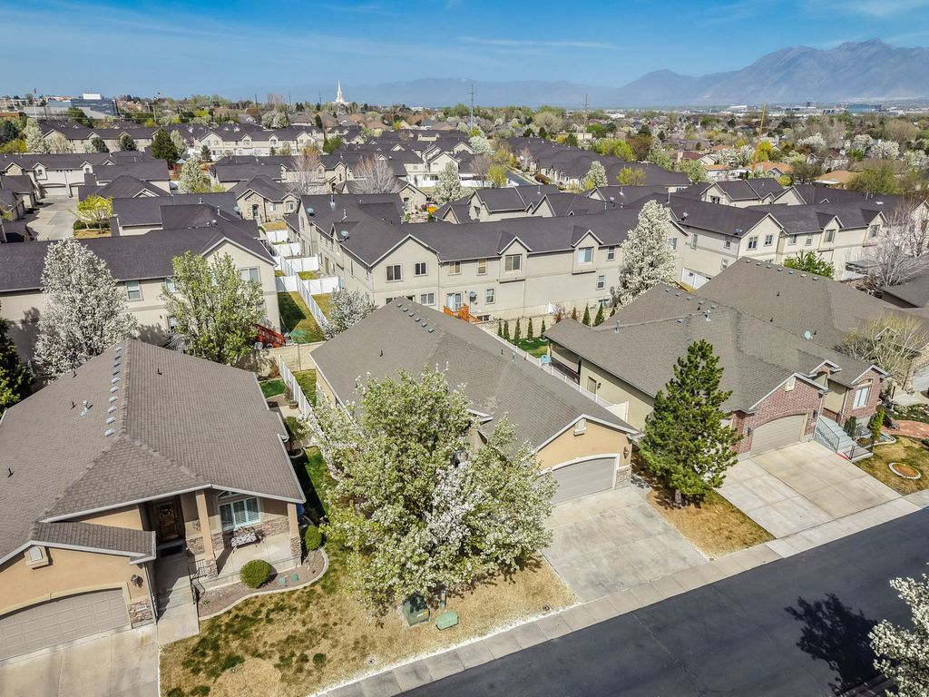 Photo of 1578 W QUARTZ DR, South Jordan, UT 84095 (MLS # 2146150)