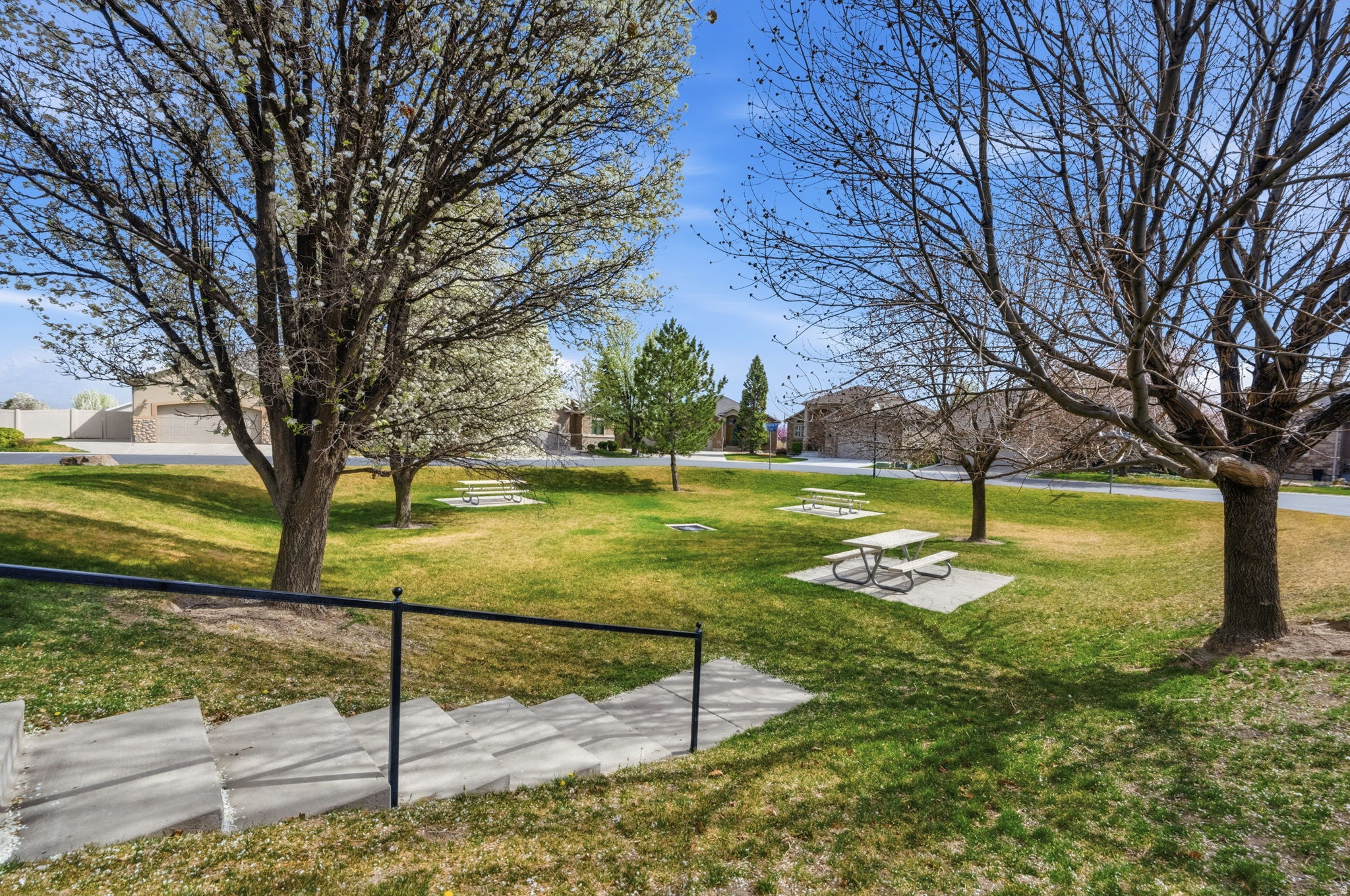 CRYSTAL COVE - Residential