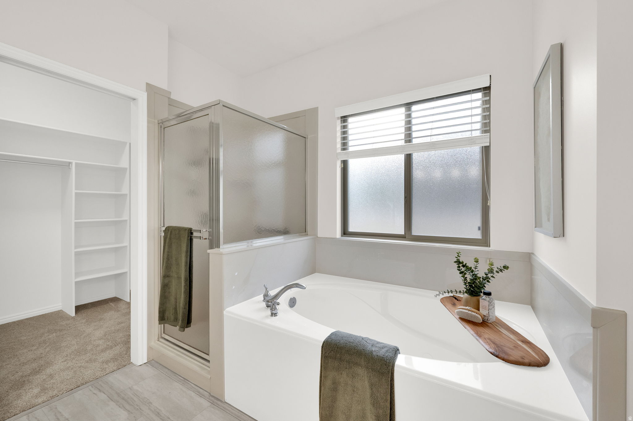 CRYSTAL COVE - Residential