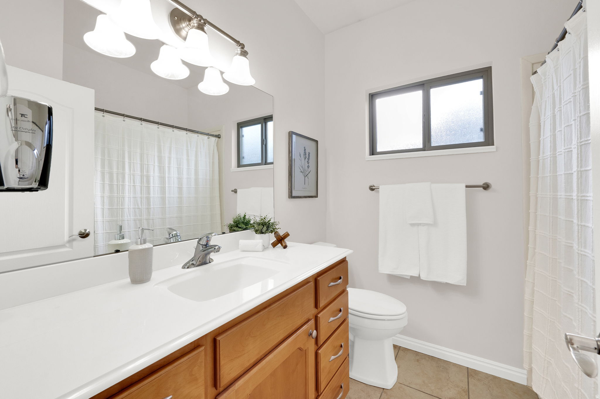 CRYSTAL COVE - Residential