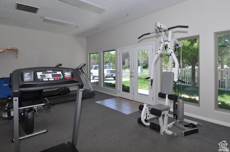 CRYSTAL COVE - Residential