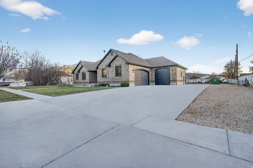 Photo of 168 E 600 N, Nephi, UT 84648 (MLS # 2124763)