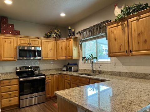 Tiny photo for 7253 N SKYVIEW LN, Eagle Mountain, UT 84005 (MLS # 2126556)