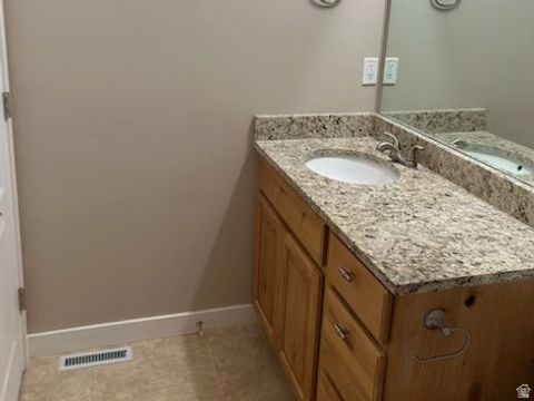 Tiny photo for 7253 N SKYVIEW LN, Eagle Mountain, UT 84005 (MLS # 2126556)