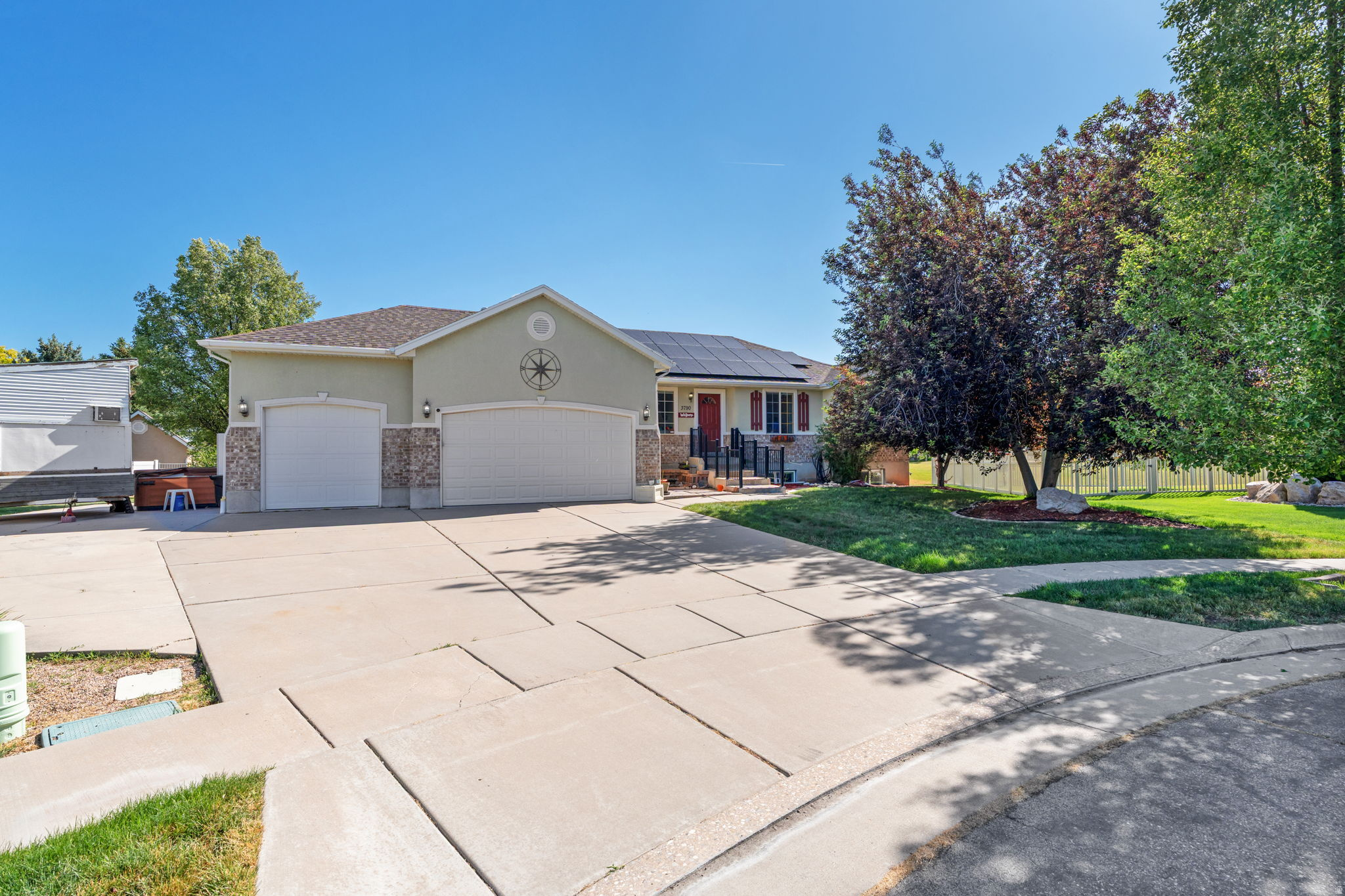 PRESTWICK - Residential