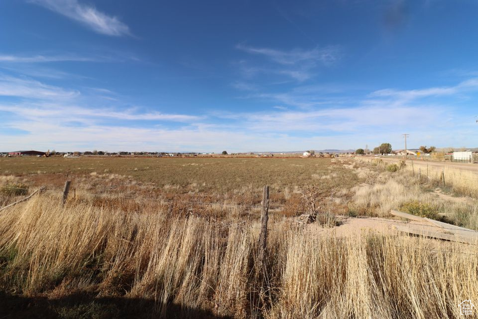 VALLEY GATE ESTATES - Land