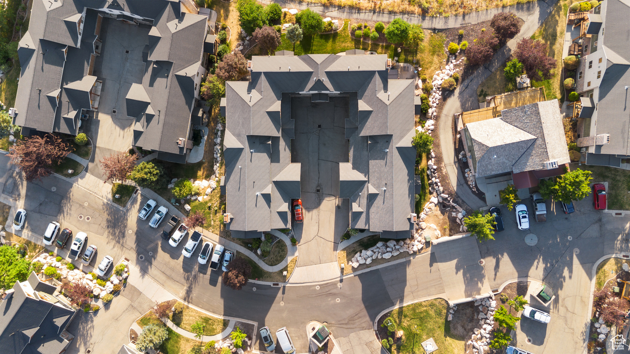 THE CASCADES - Residential
