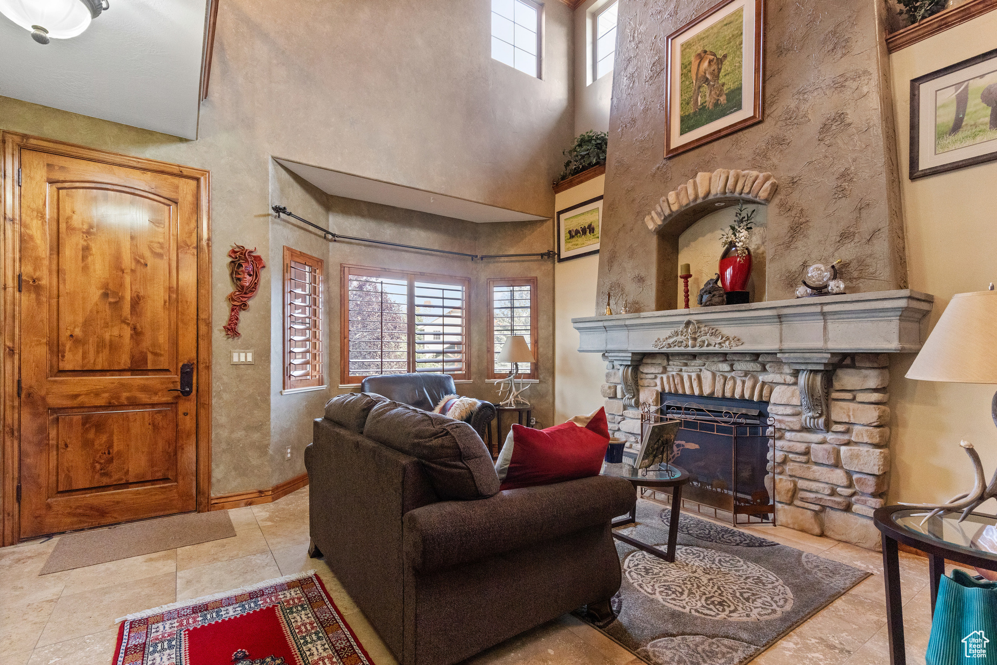 THE CASCADES - Residential