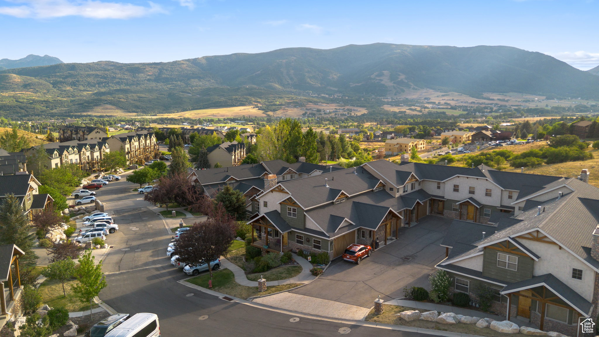 THE CASCADES - Residential