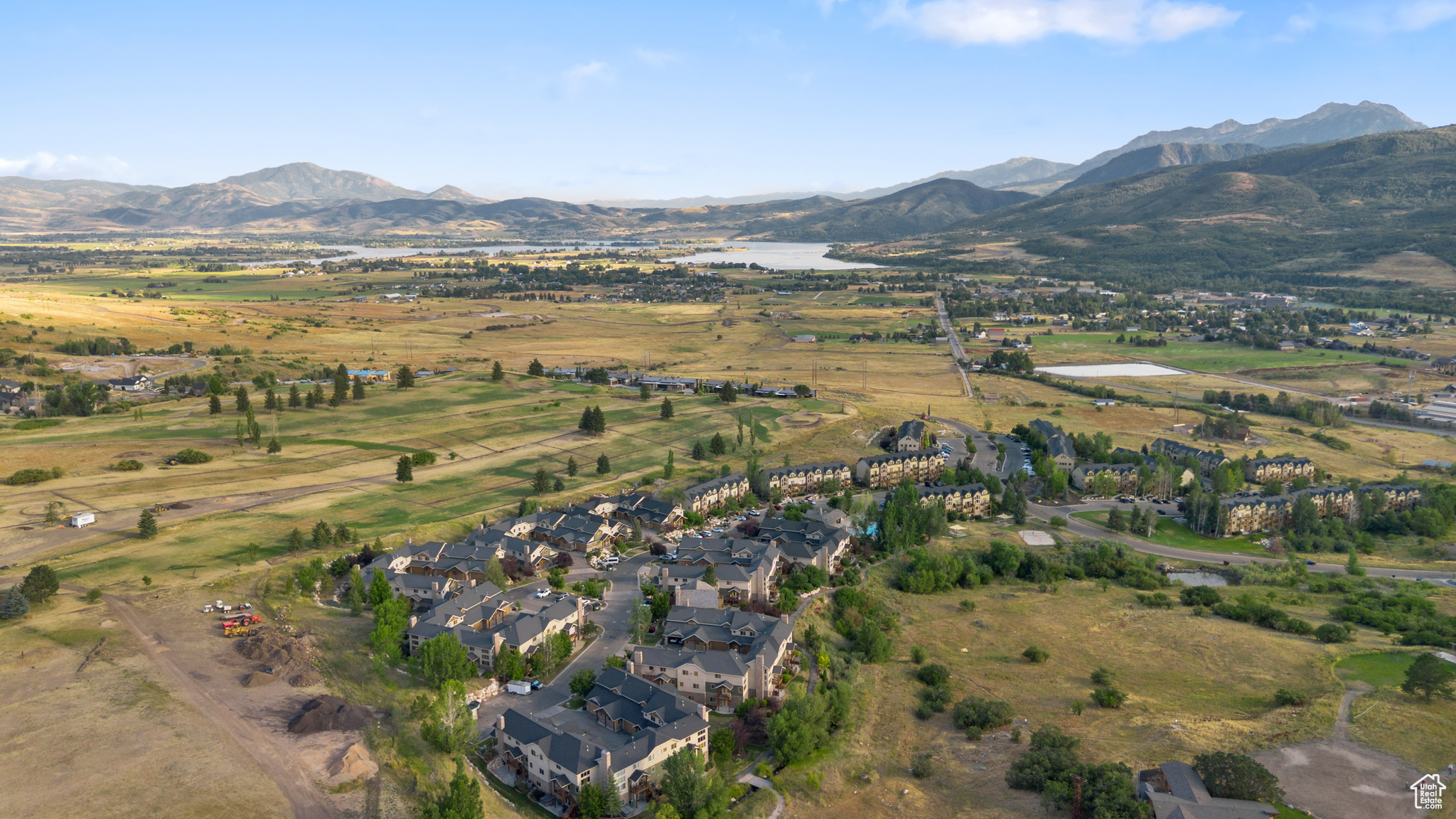 THE CASCADES - Residential