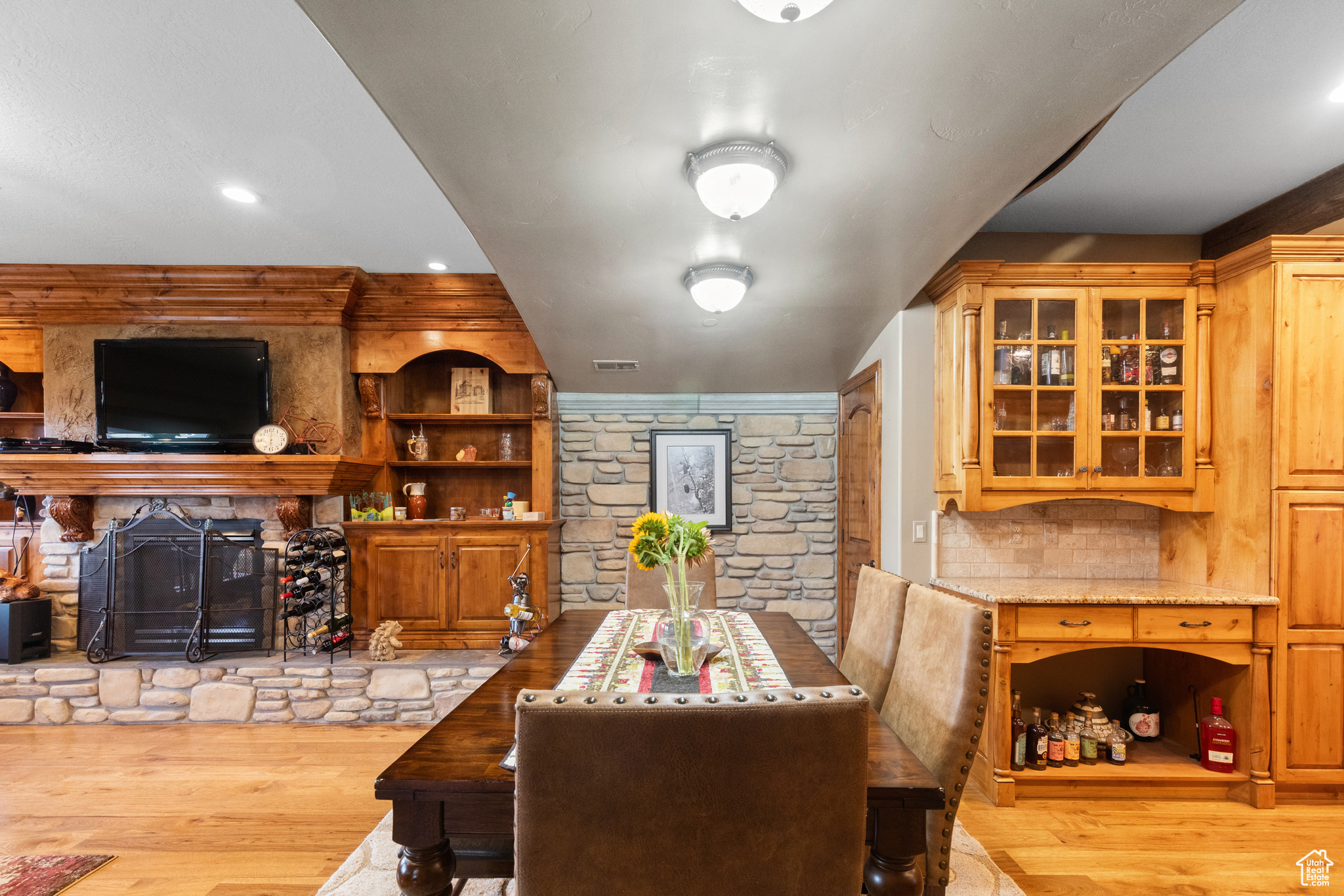 THE CASCADES - Residential