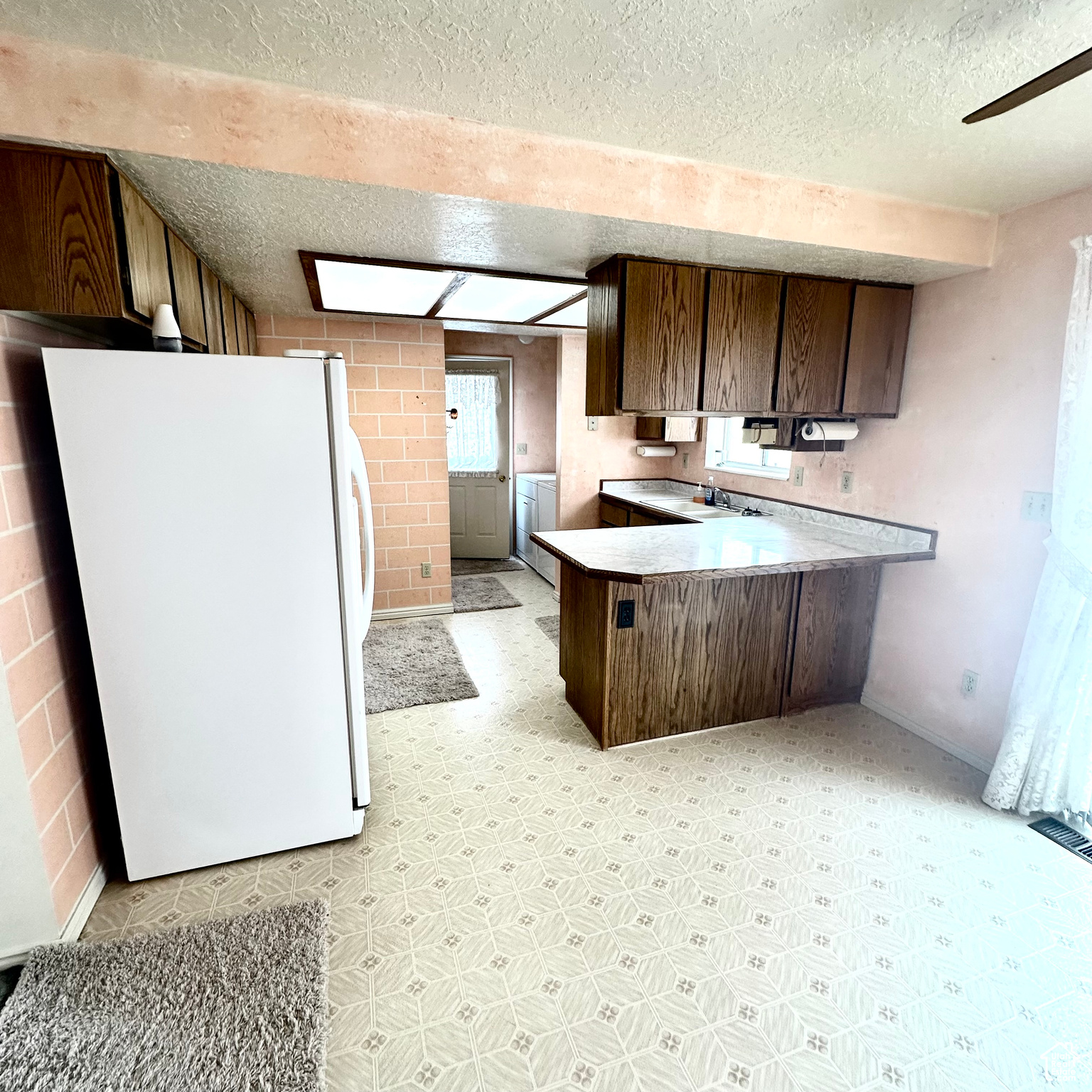 40 W Rock Canyon Rd Rd, Clawson, Utah image 12