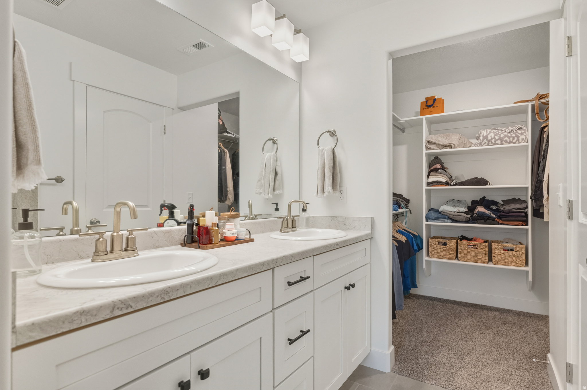 RIDGEHORNE - Residential