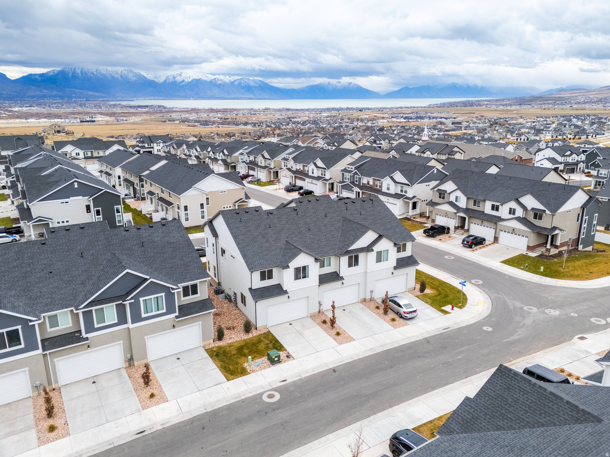 RIDGEHORNE - Residential