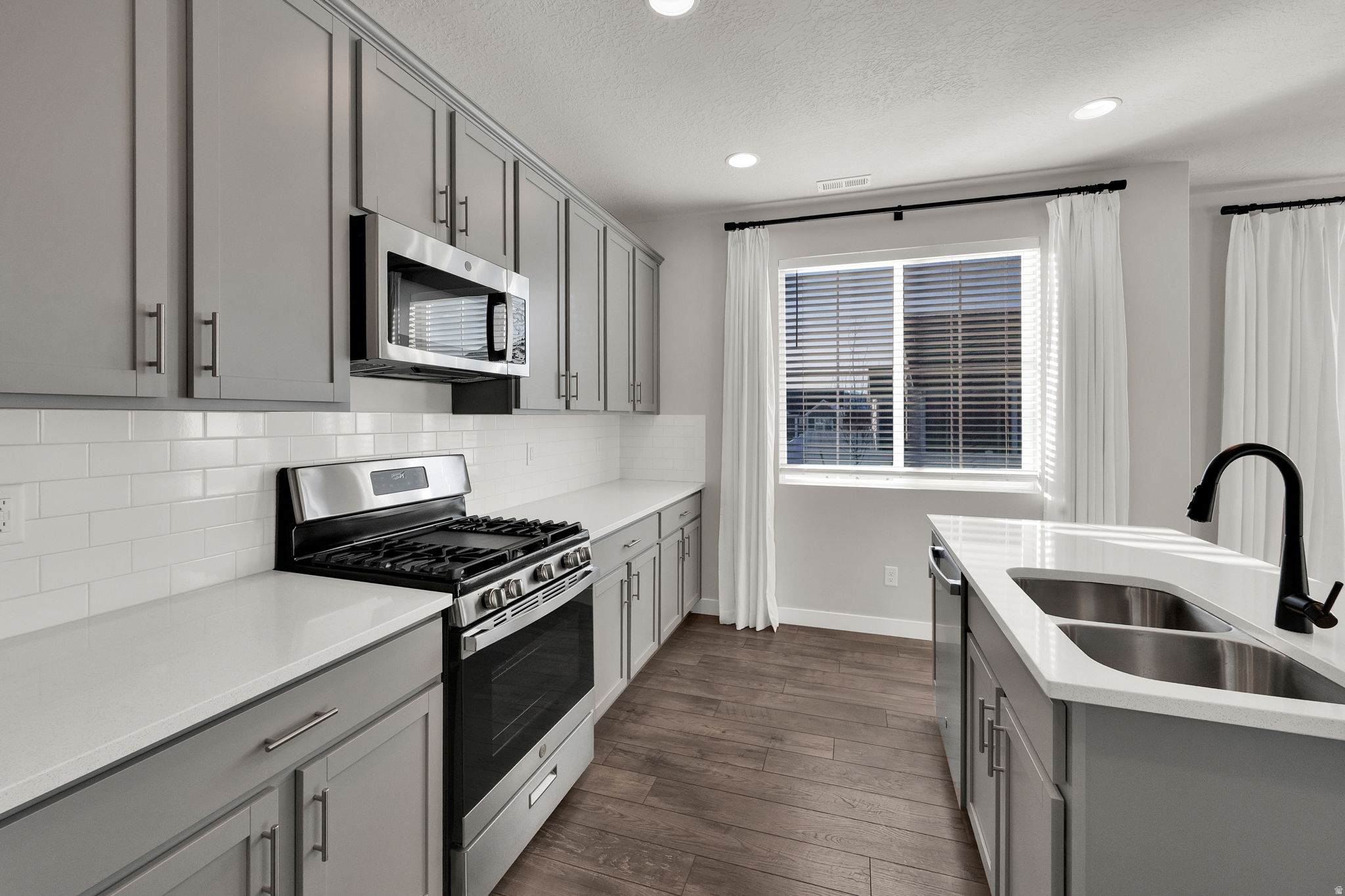 FRANCIS COMMONS - Residential