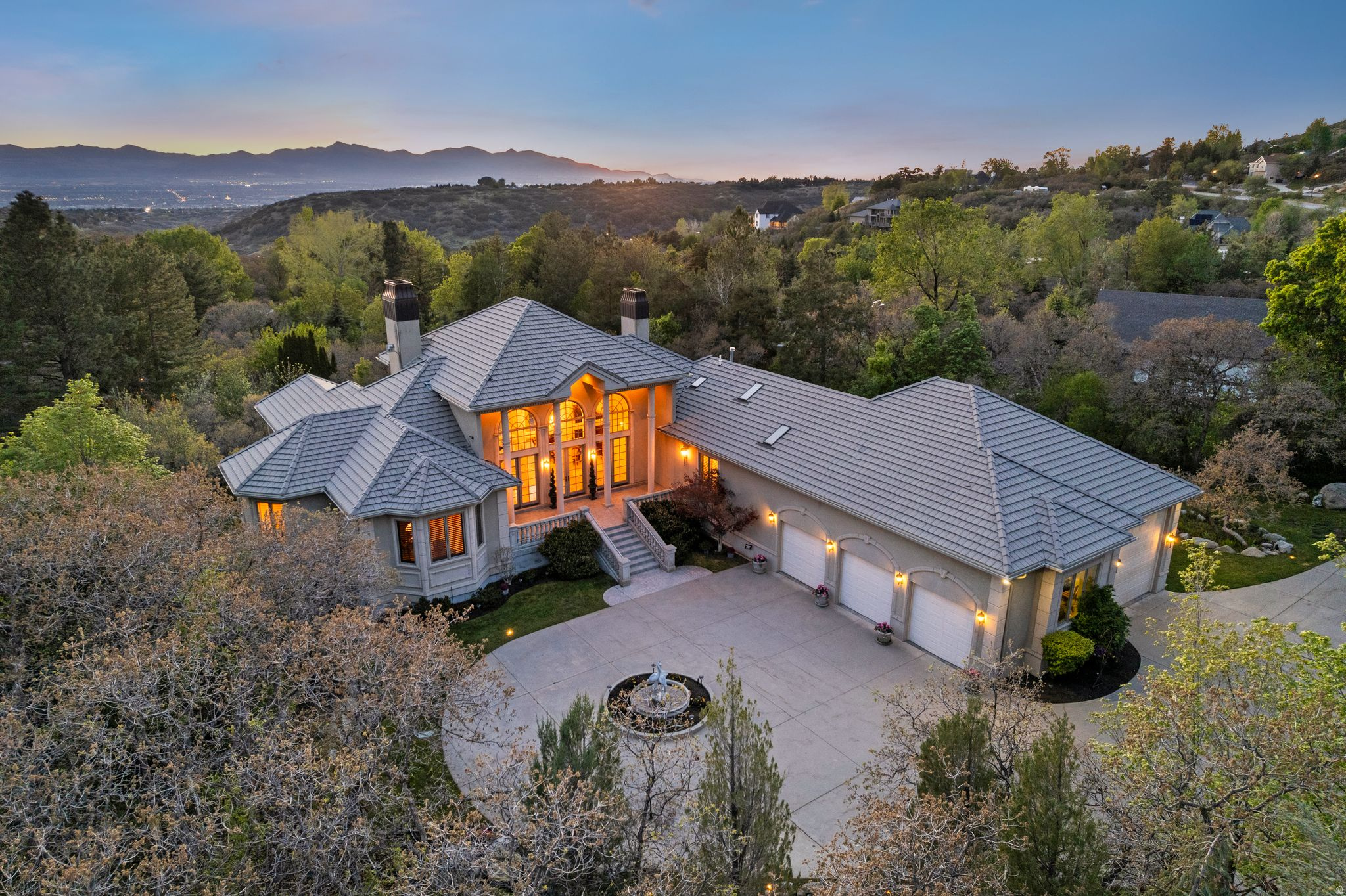 SEVEN SPRINGS - Residential