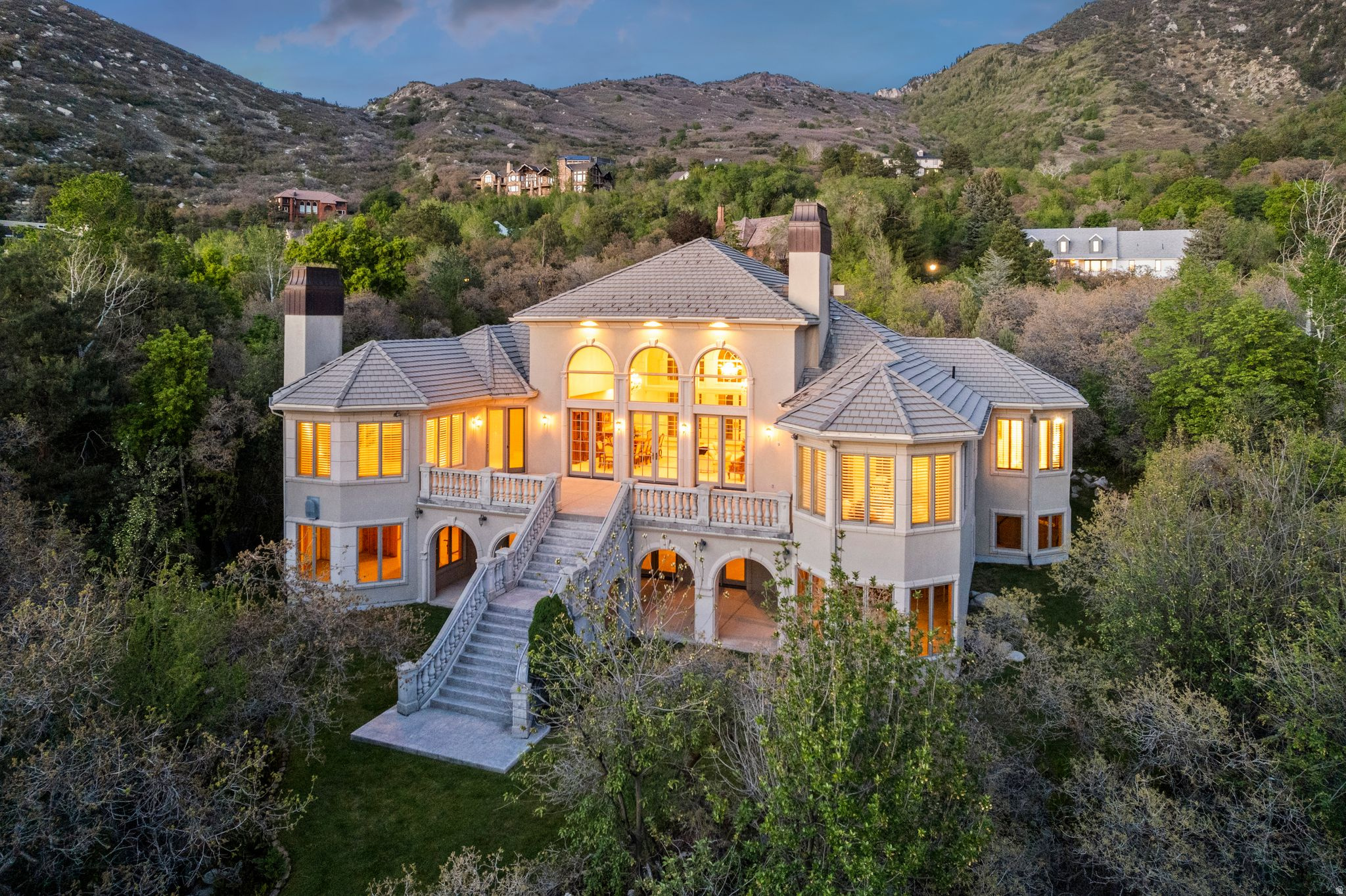SEVEN SPRINGS - Residential