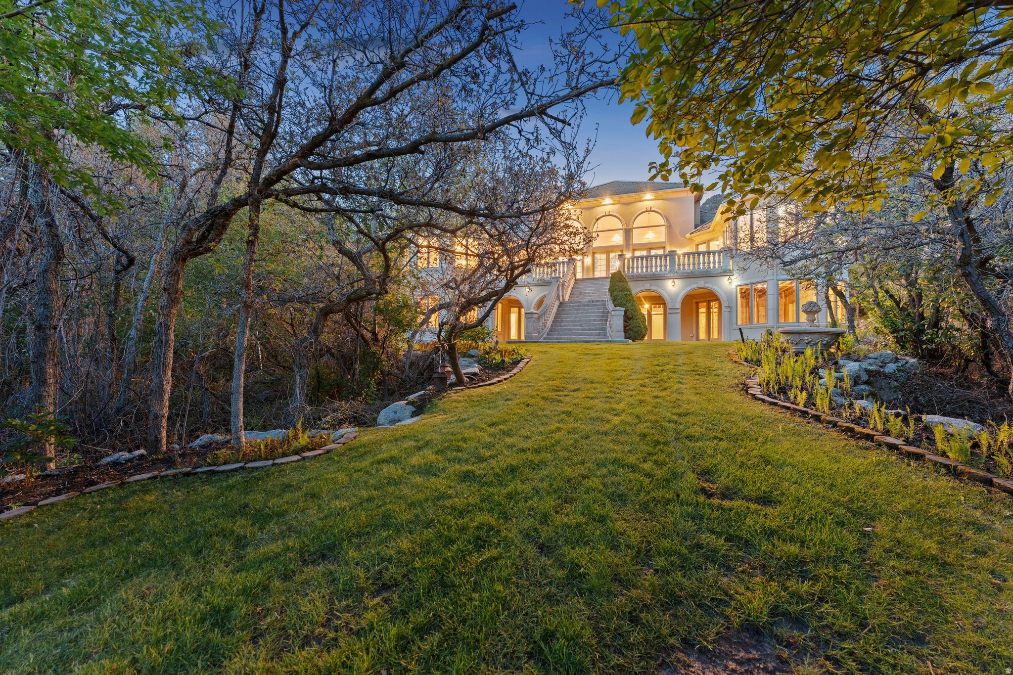 SEVEN SPRINGS - Residential