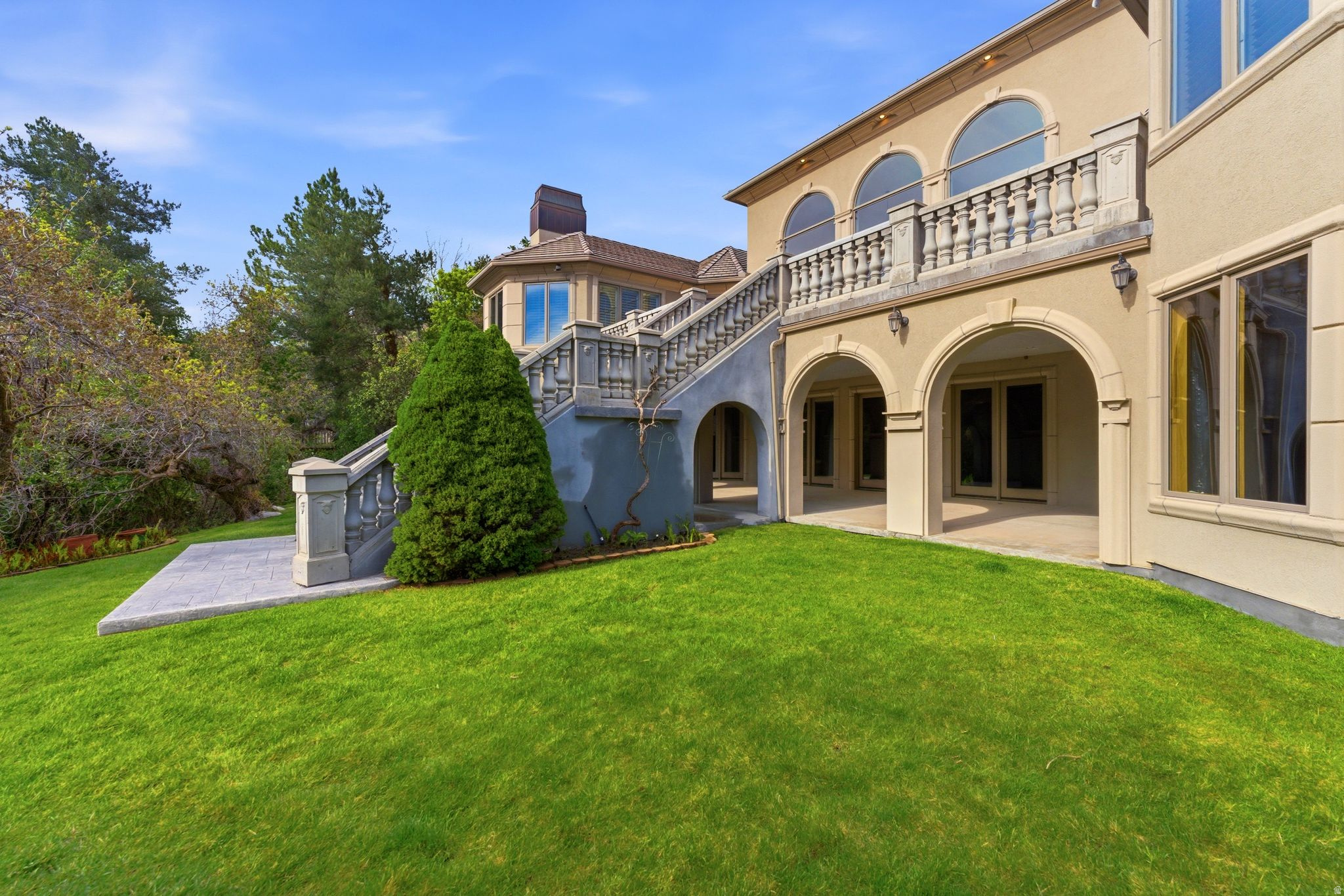SEVEN SPRINGS - Residential