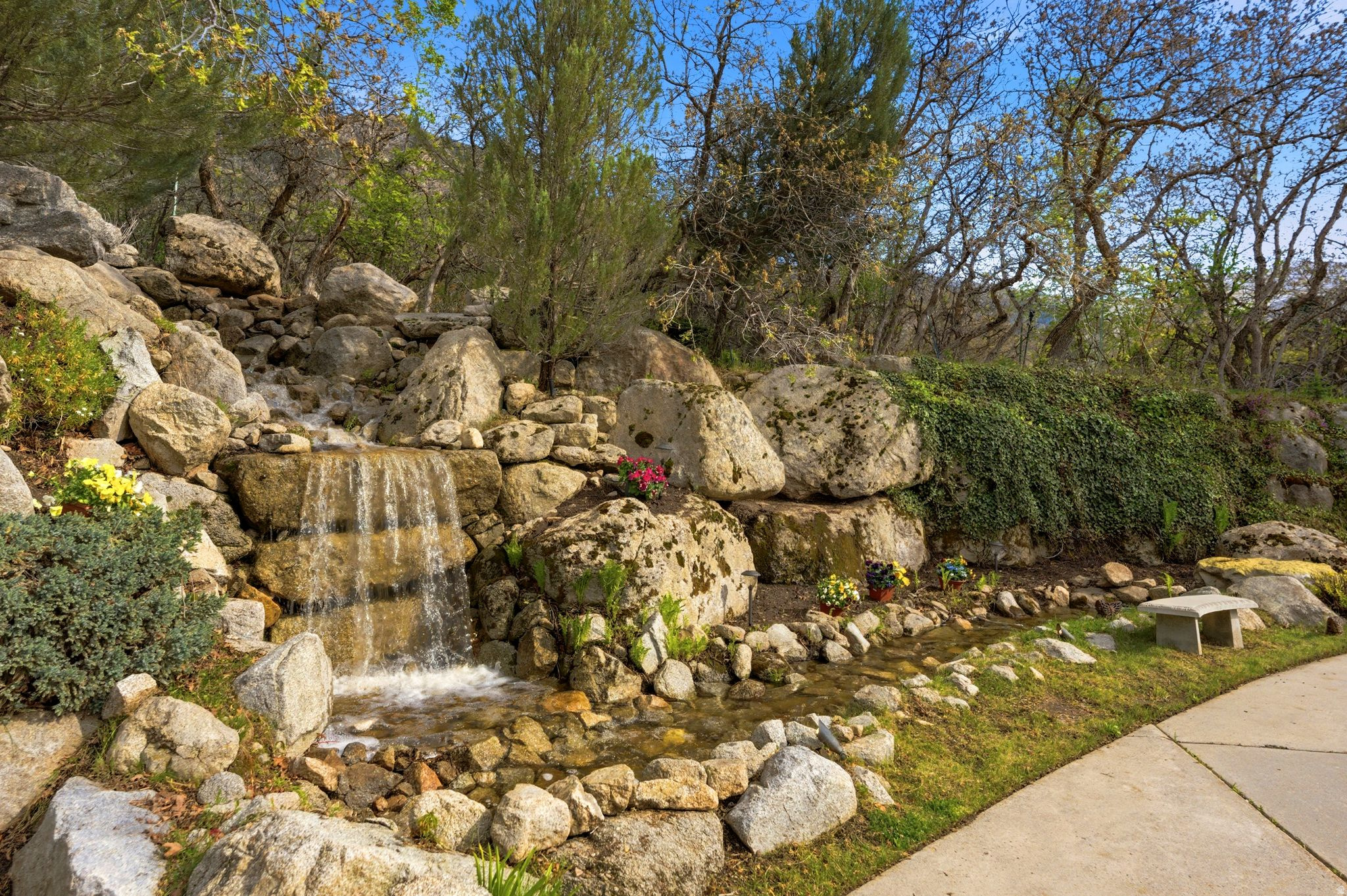 SEVEN SPRINGS - Residential