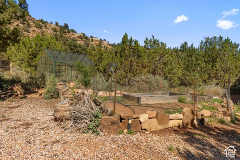 Tiny photo for 894 W FOOTHILL DR, Apple Valley, UT 84737 (MLS # 2190104)
