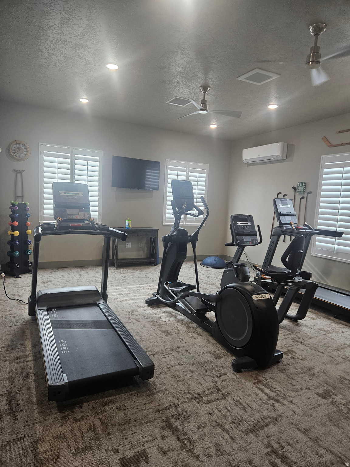 COUNTRY VIEW VILLAS - Residential