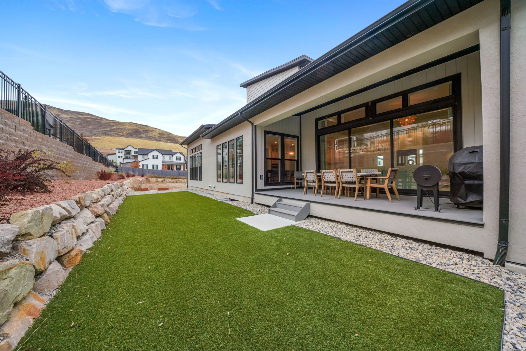 CANYON POINT - Residential