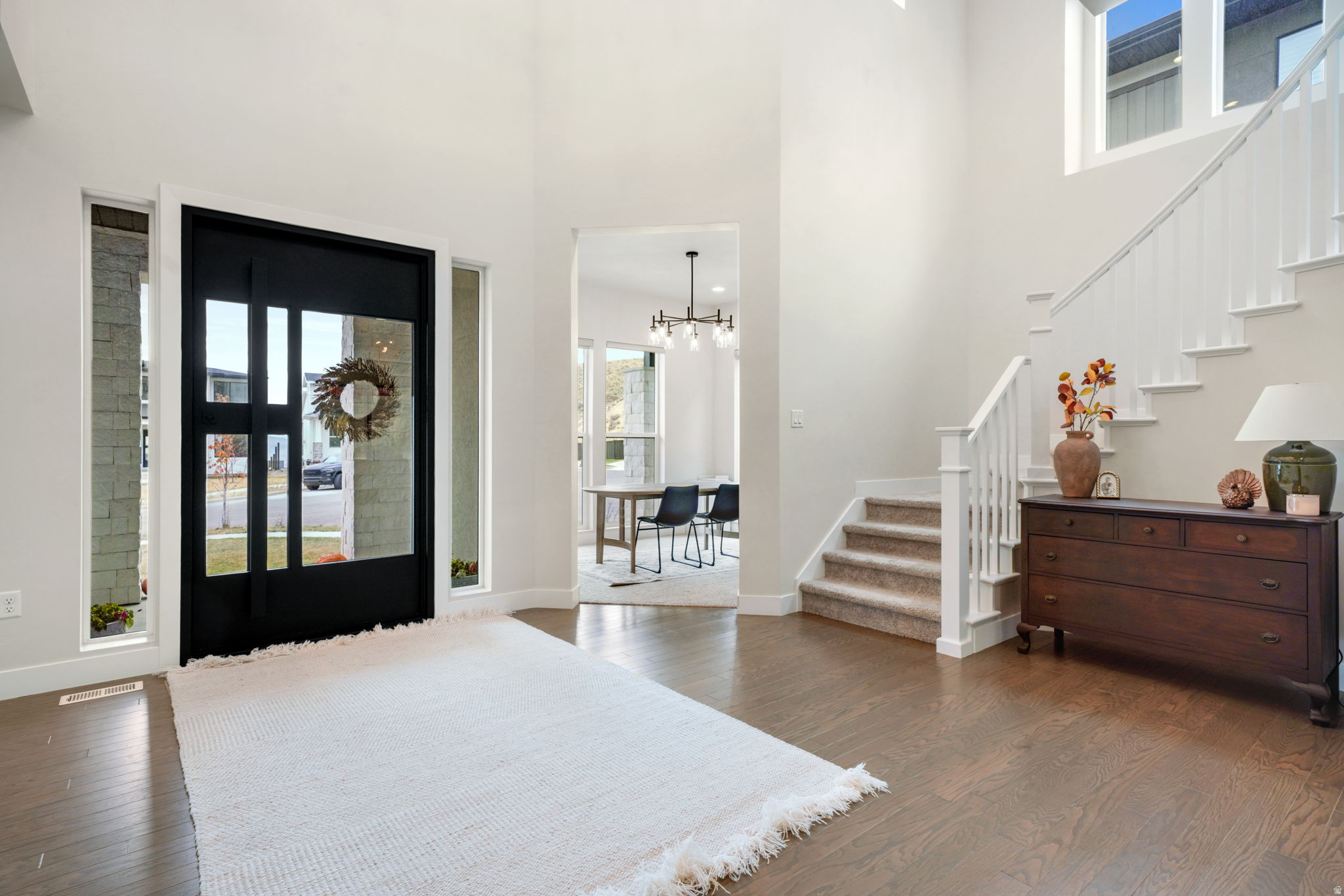 CANYON POINT - Residential