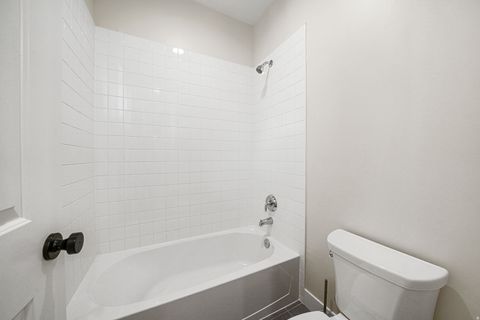 Tiny photo for 1802 W OAK CREEK CIR, Lehi, UT 84048 (MLS # 2122657)