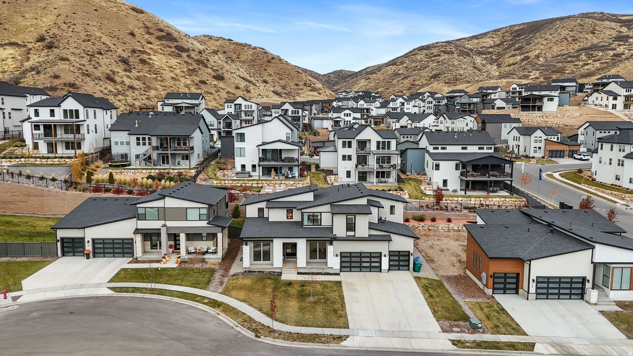 CANYON POINT - Residential