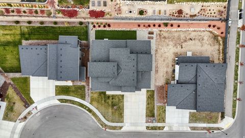 Tiny photo for 1802 W OAK CREEK CIR, Lehi, UT 84048 (MLS # 2122657)