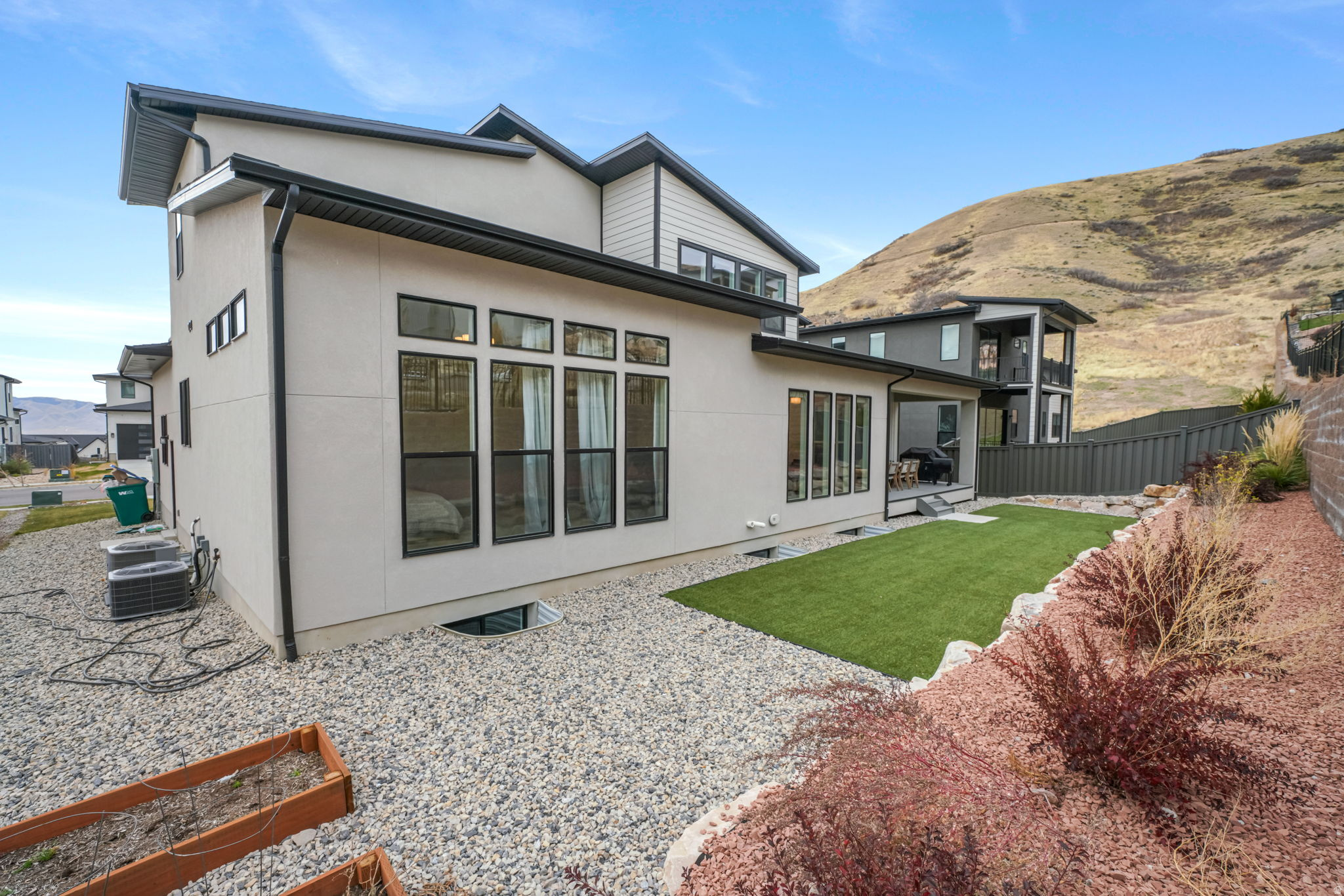 CANYON POINT - Residential