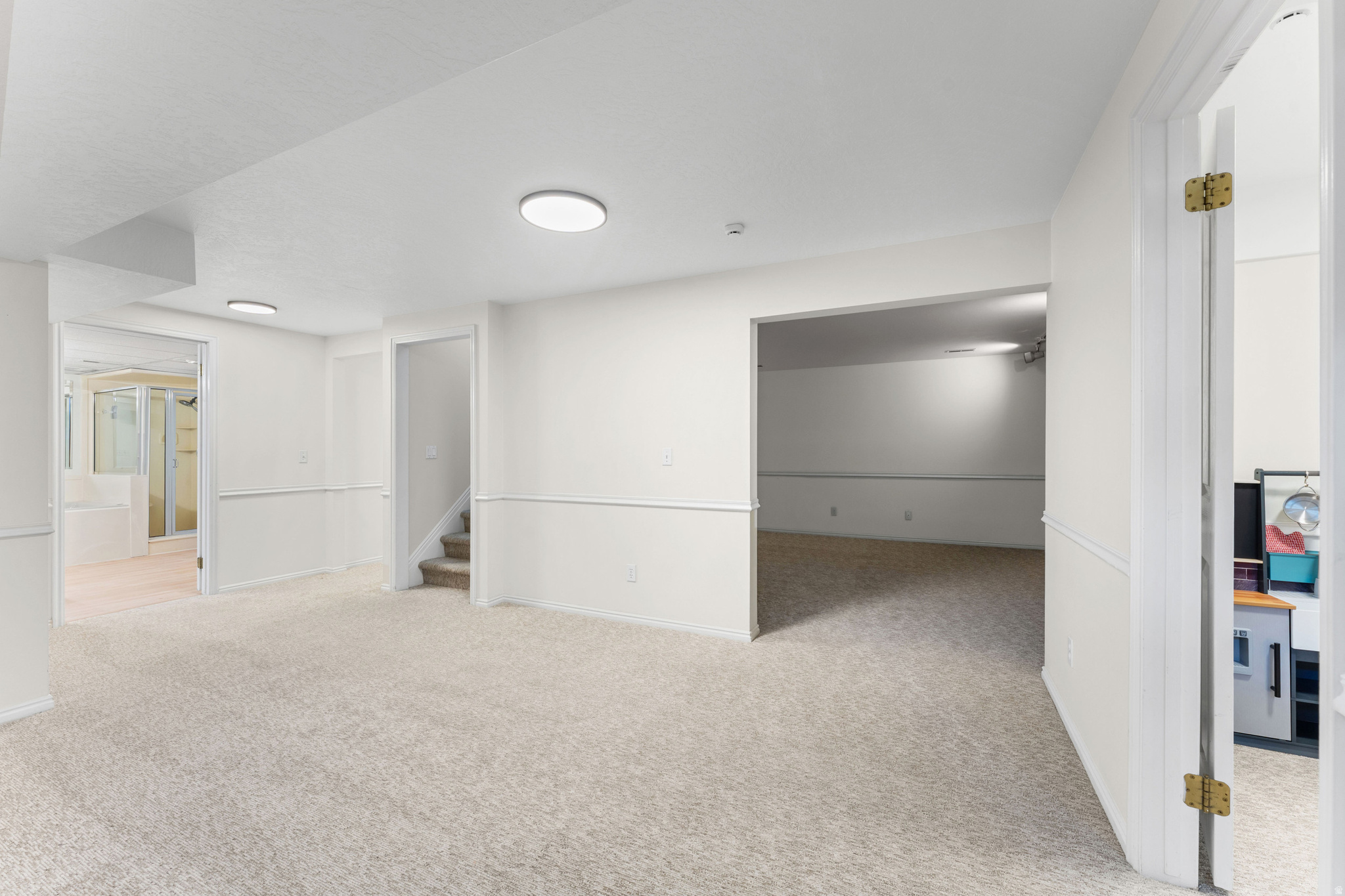 LENMOOR COUNTRY ESTA - Residential