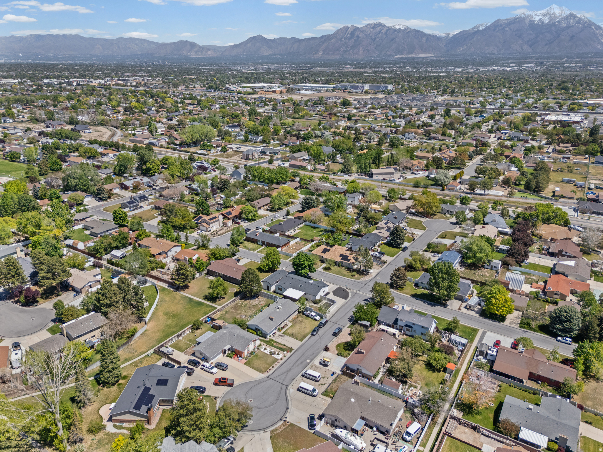 LENMOOR COUNTRY ESTA - Residential
