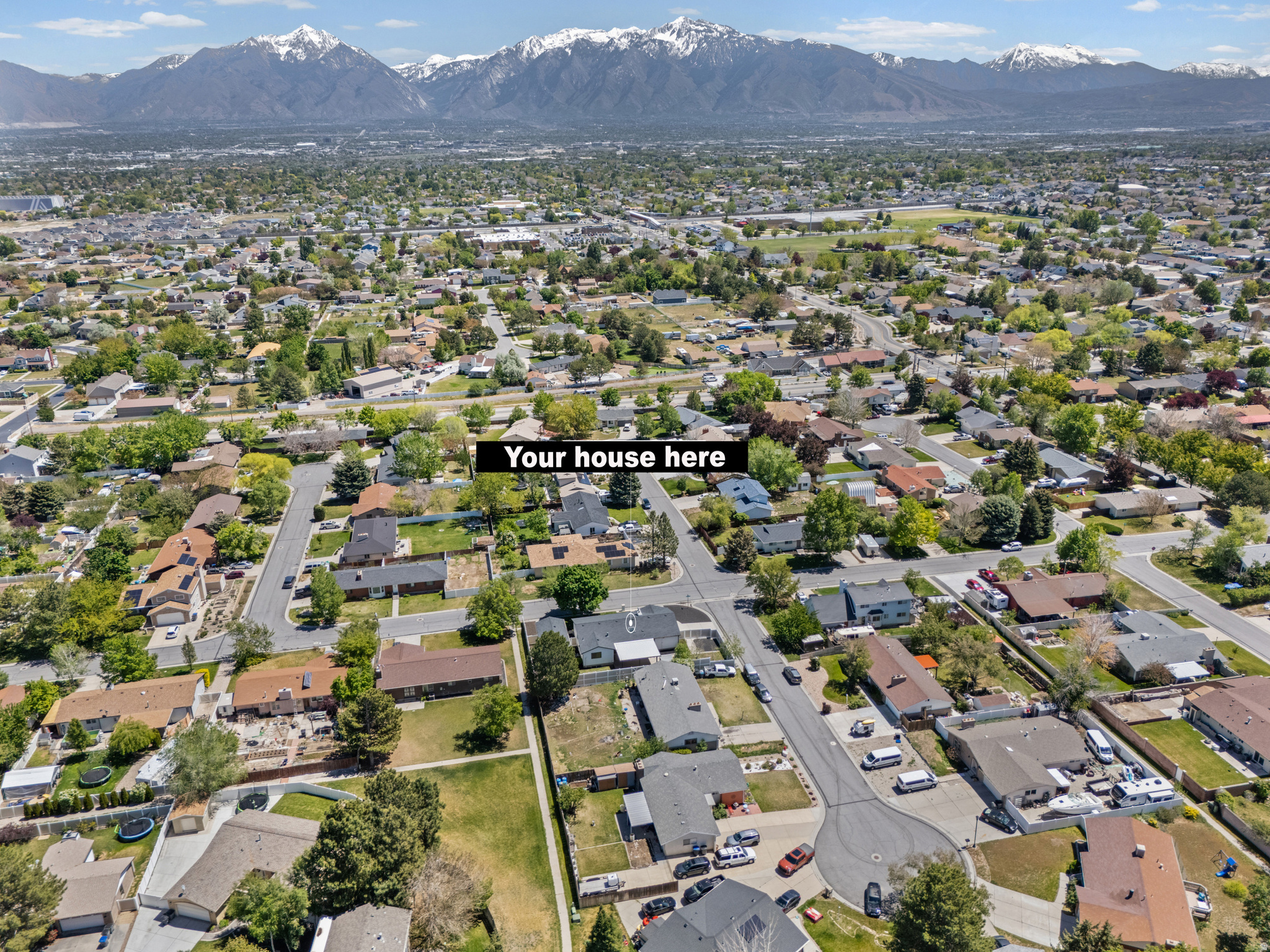 LENMOOR COUNTRY ESTA - Residential