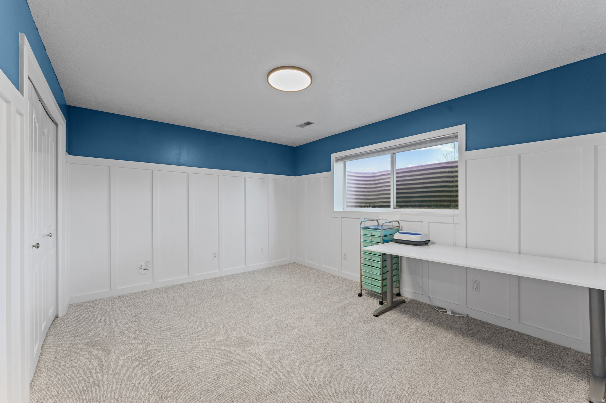 LENMOOR COUNTRY ESTA - Residential