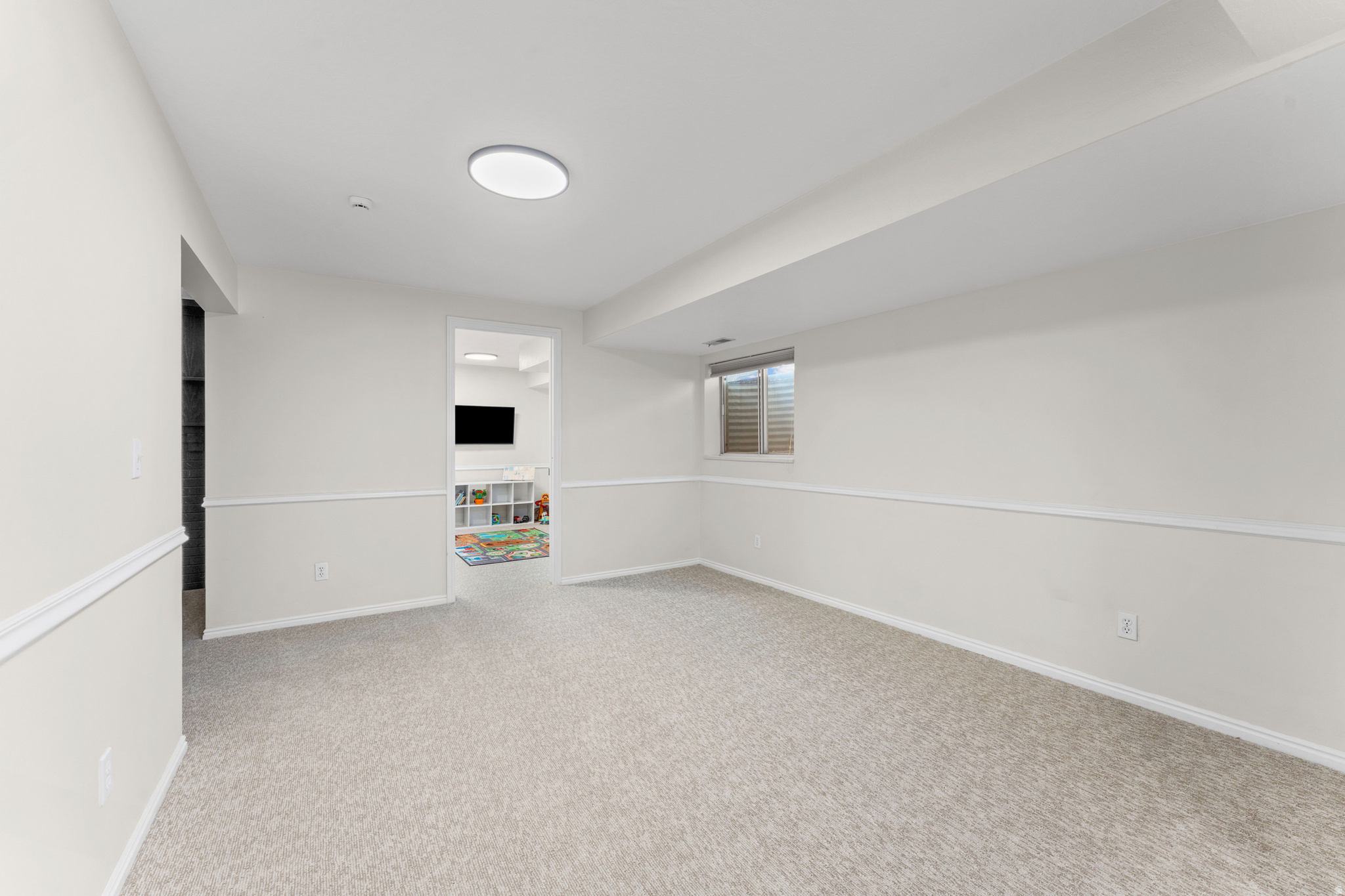 LENMOOR COUNTRY ESTA - Residential