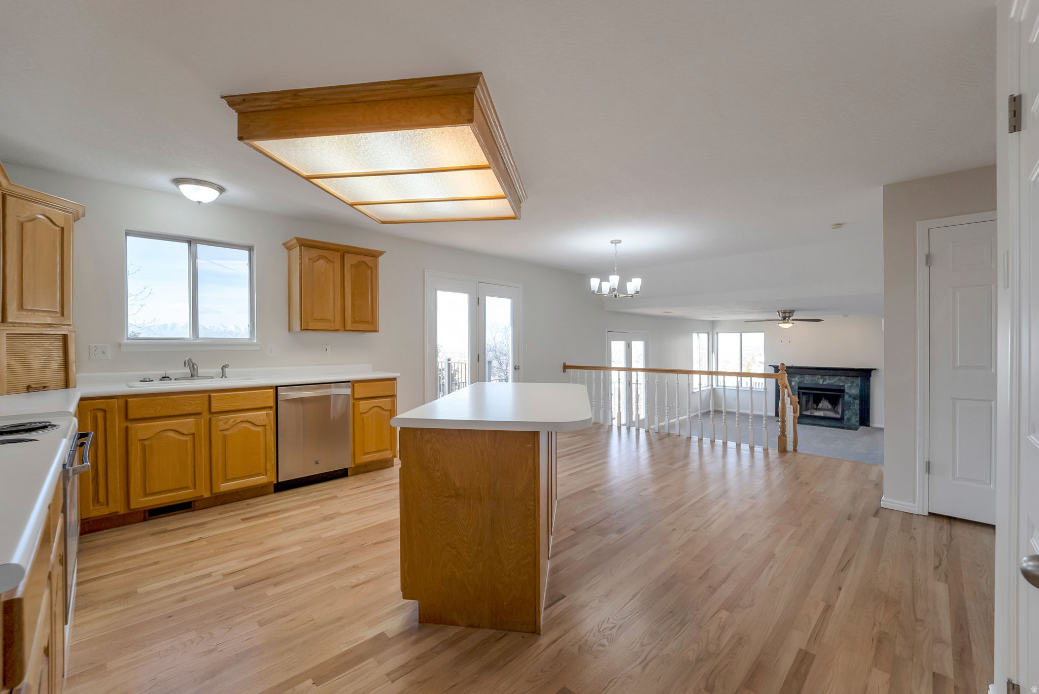 MILL HOLLOW - Residential