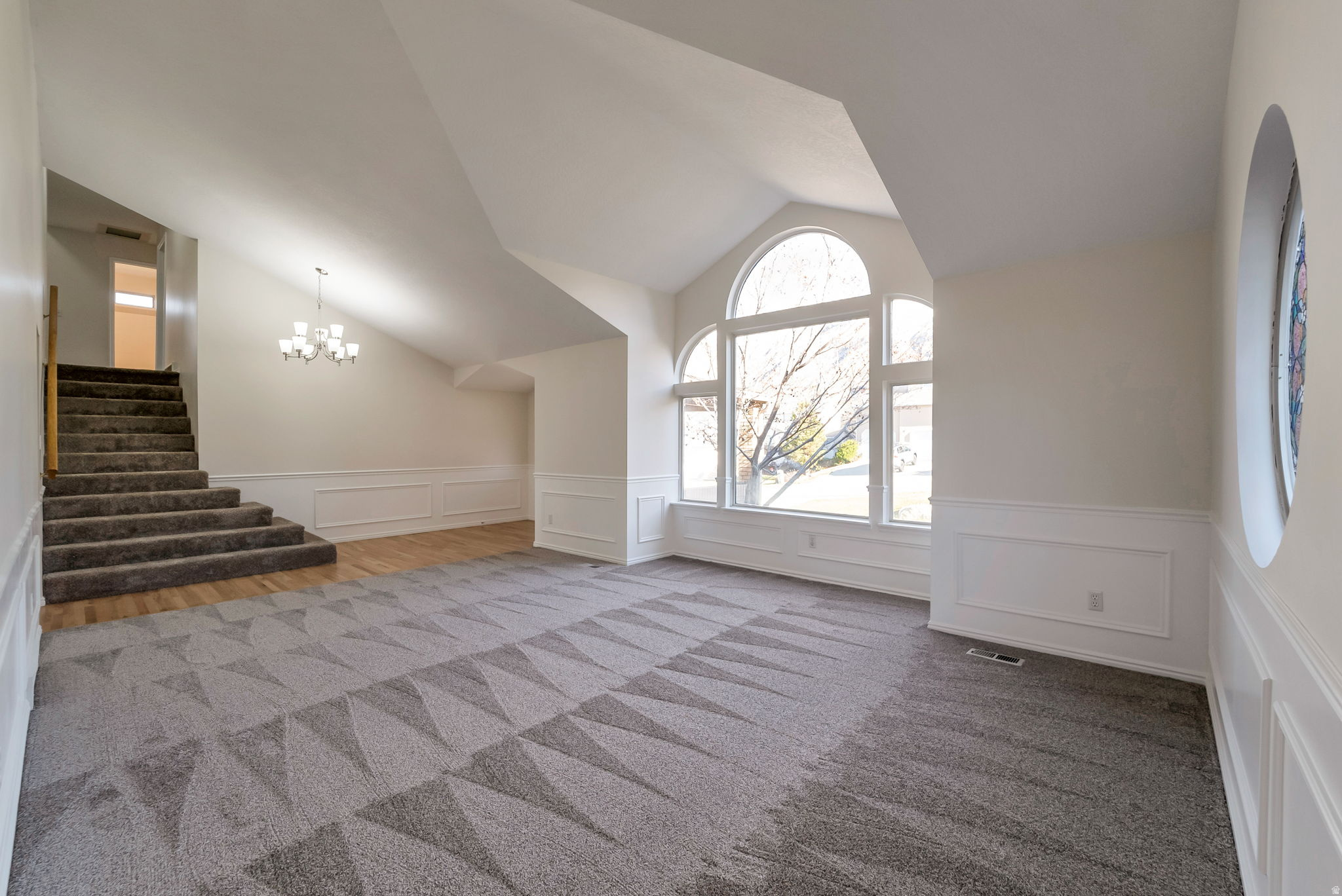 MILL HOLLOW - Residential