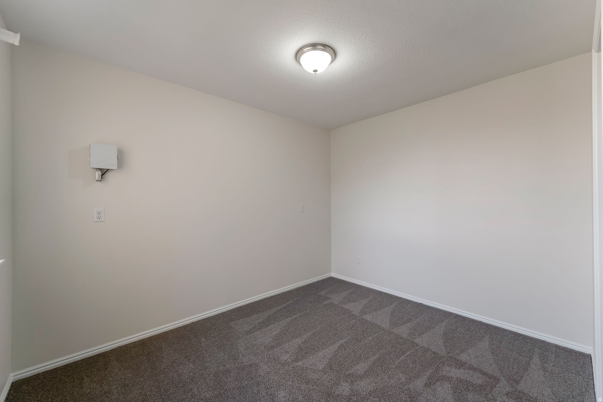 MILL HOLLOW - Residential