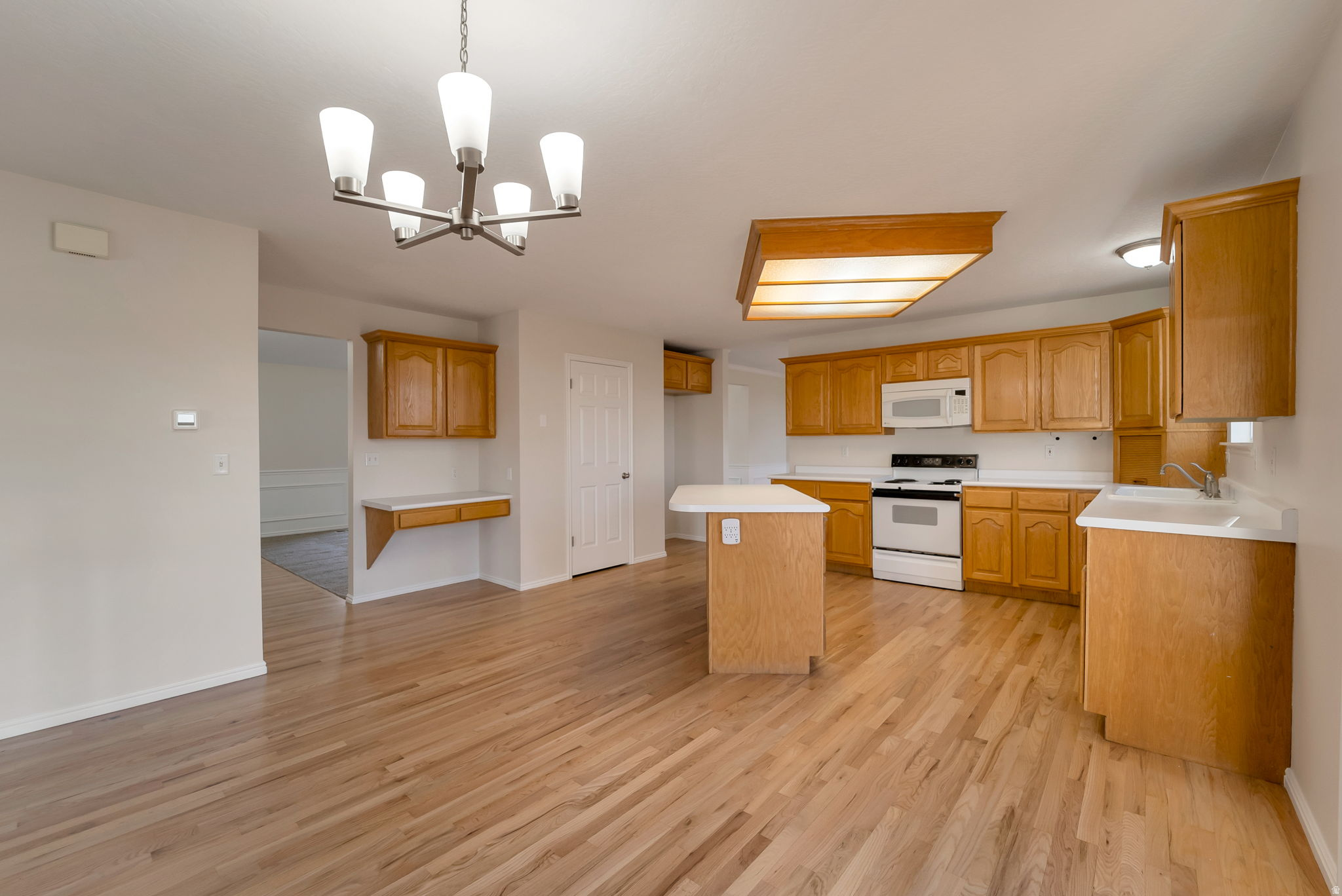 MILL HOLLOW - Residential