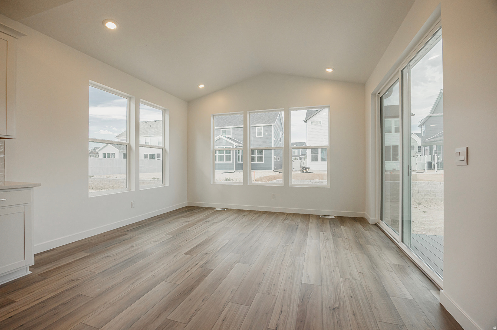 FIREFLY - Residential