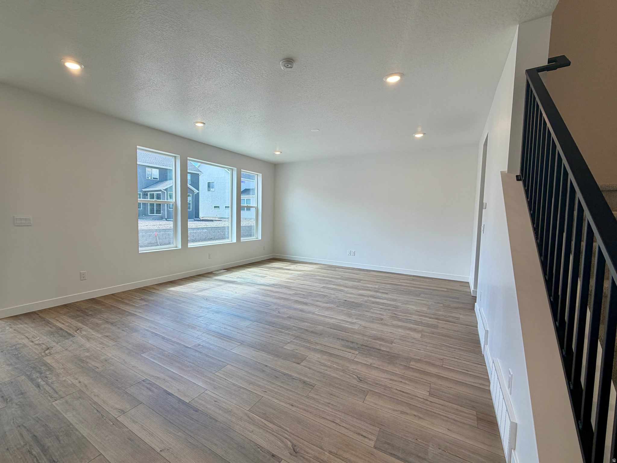 FIREFLY - Residential